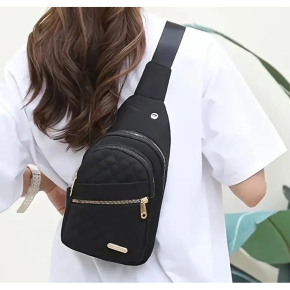 Black Sling Bag Small Crossbody Shoulder Bag Travel Casual Everyday Backpack‎ - Picture 2 of 3